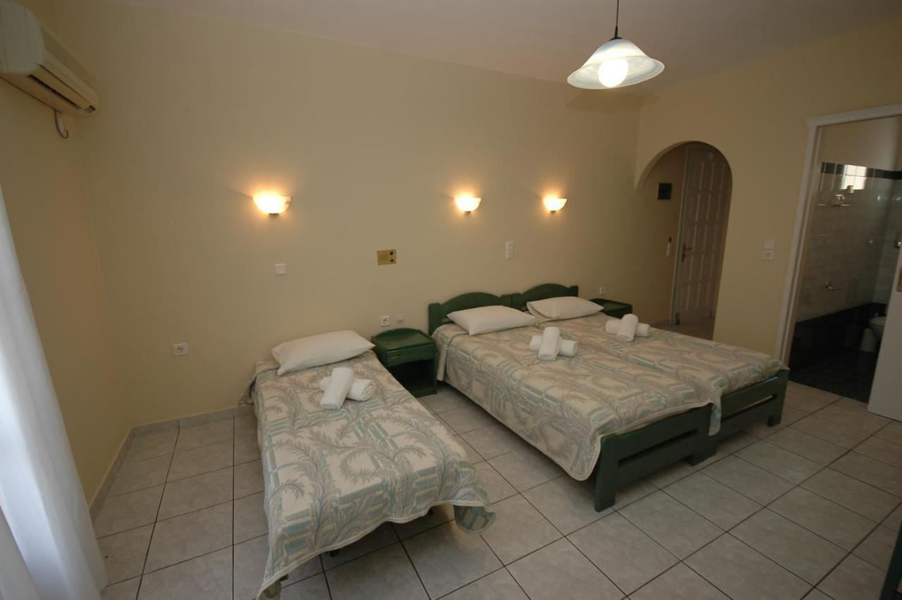 Hotel Anixis Resort Naxos City ภายนอก รูปภาพ